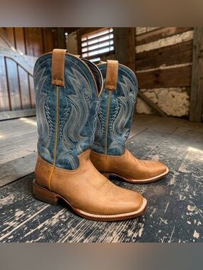J B DILLON Women's Western Boot Size 7.5 Wide Calf